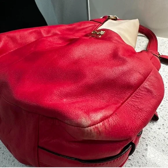 Coach Pink Madison Maggie Hobo model. - Picture 5 of 10